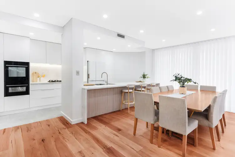 Main view of Homely apartment listing, 2/8-10 Parkside Avenue, Wollongong NSW 2500