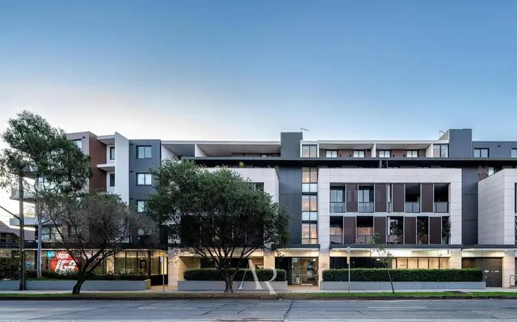 223/721a Canterbury Road