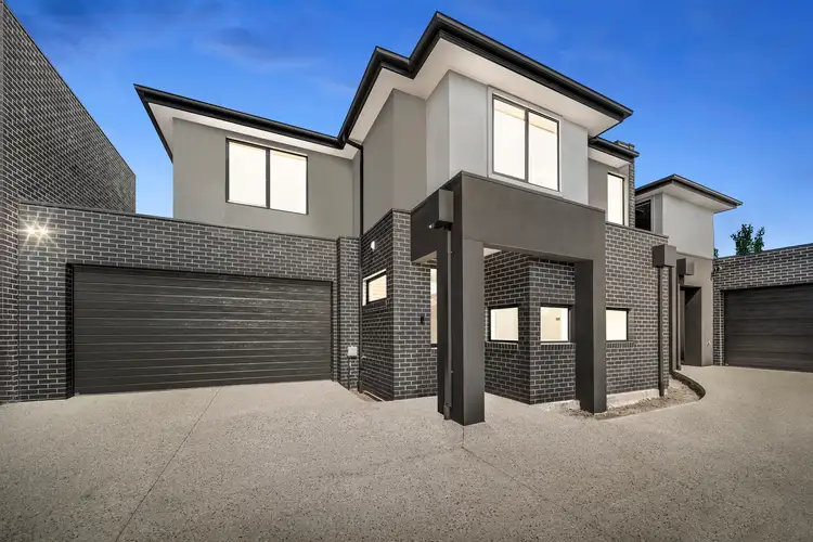Main view of Homely townhouse listing, 2/32 Tonkin Street, Safety Beach VIC 3936