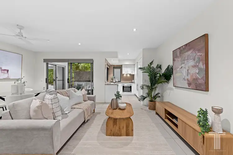 6/2 Little Bennett Street