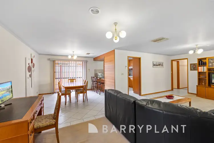 Fourth view of Homely house listing, 7 Simon Court, Brookfield VIC 3338