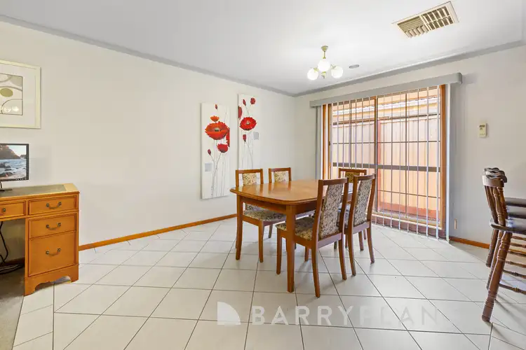 Sixth view of Homely house listing, 7 Simon Court, Brookfield VIC 3338