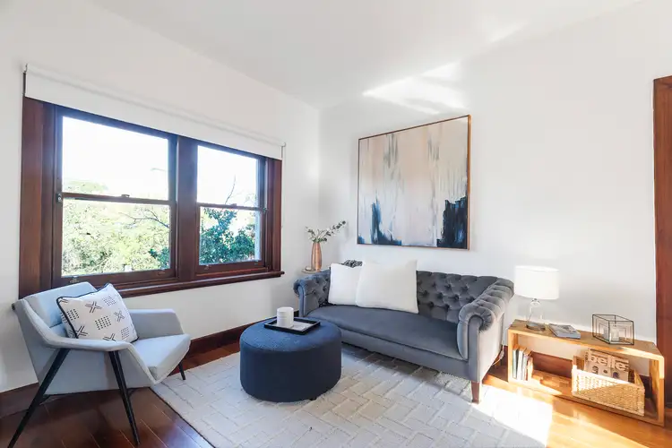 Third view of Homely apartment listing, 6/5 Charnwood Grove, St Kilda VIC 3182