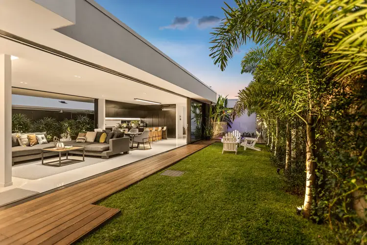 3 Lambent Avenue, Casuarina NSW 2487