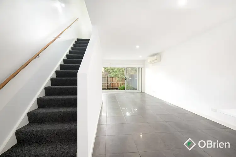 Sixth view of Homely unit listing, 2/35 Dandenong Road, Frankston VIC 3199