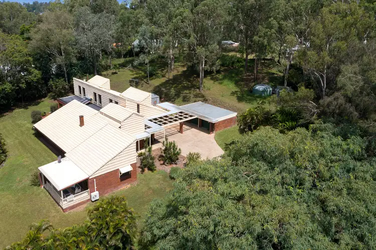 74 Kailua Street, Brookfield QLD 4069