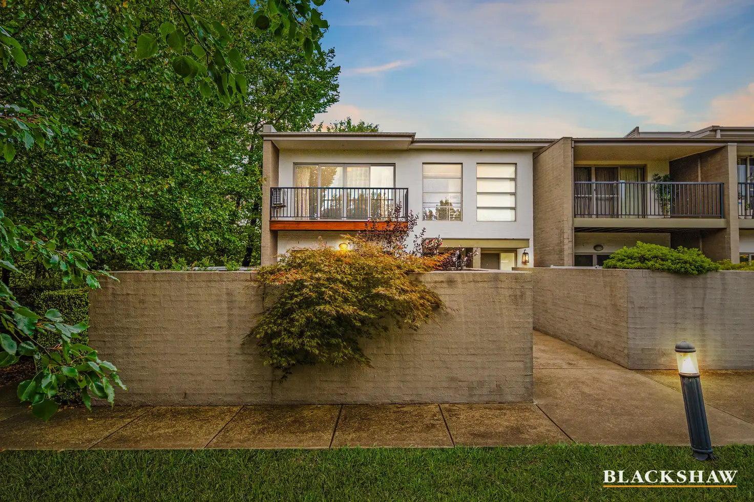Main view of Homely townhouse listing, 4/33 Eggleston Crescent, Chifley ACT 2606
