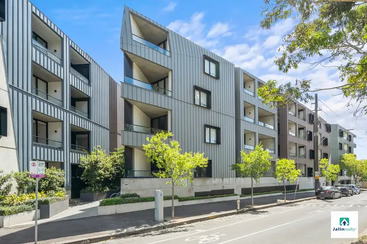 305/1 Courtney Street