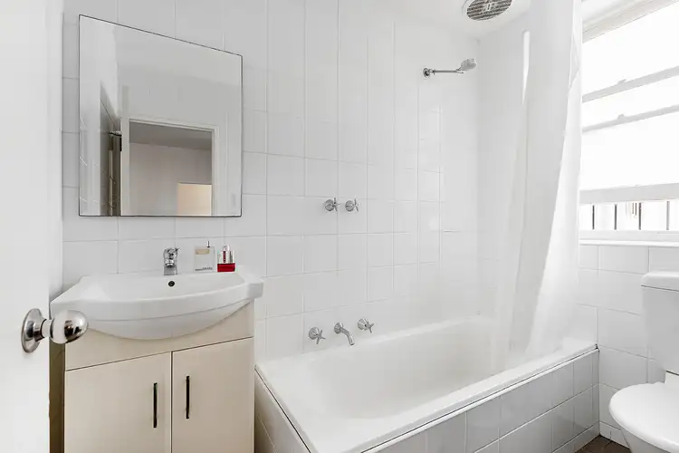 Sixth view of Homely apartment listing, 4/3 Barncleuth Square, Potts Point NSW 2011