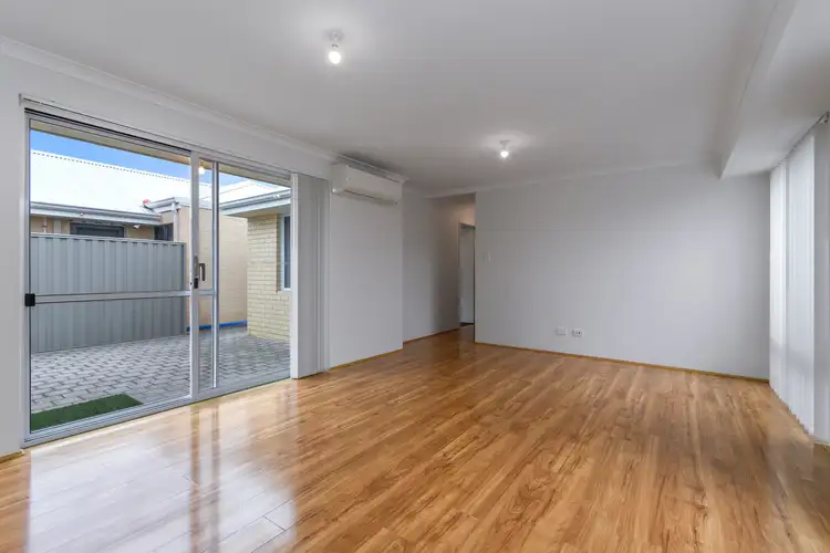 Sixth view of Homely house listing, 19 Sweetgum Way, Piara Waters WA 6112