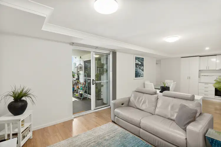 Fifth view of Homely apartment listing, 2/26 Victoria Street, Wollongong NSW 2500