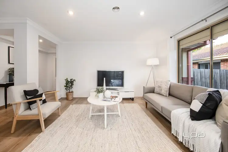 Fourth view of Homely house listing, 4 Ruthven Close, Hillside VIC 3037
