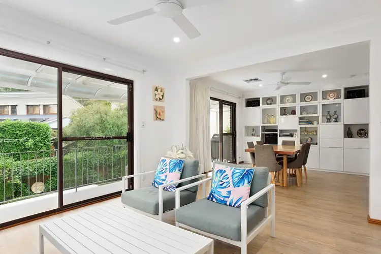 2/14 Windrush Avenue