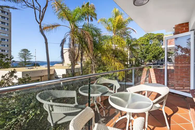 Main view of Homely unit listing, 2/2A Margaret Street, Fairlight NSW 2094