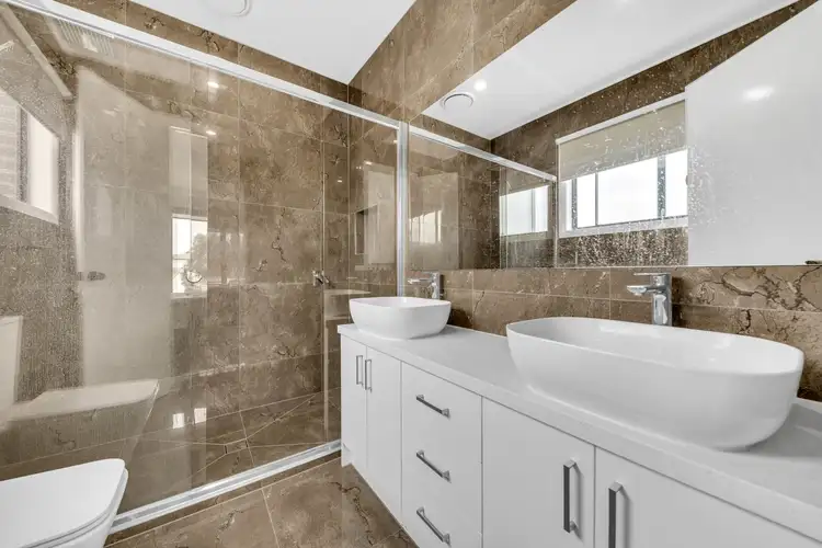 Fifth view of Homely house listing, 10 Rosella Way, Wallan VIC 3756