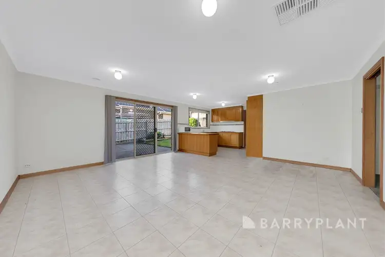 Fifth view of Homely house listing, 2 Lapwing Road, South Morang VIC 3752