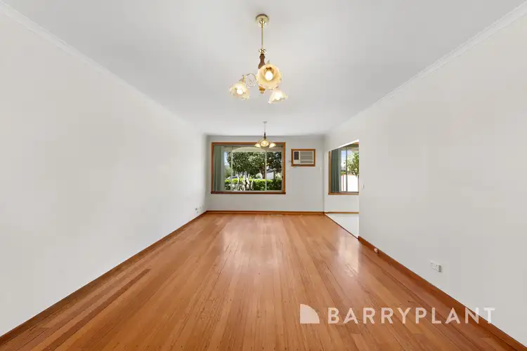 Fifth view of Homely house listing, 11 Boroda Court, St Albans VIC 3021