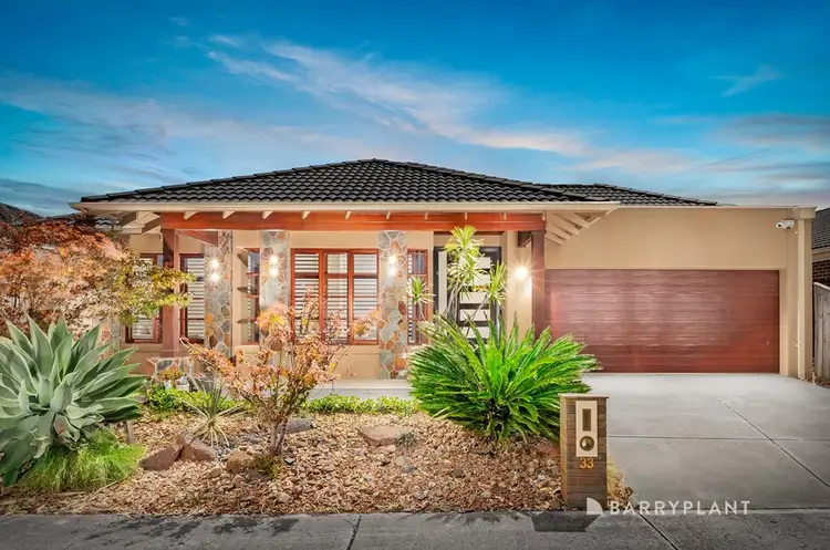 33 Raychelsbury Parade, Wollert VIC 3750