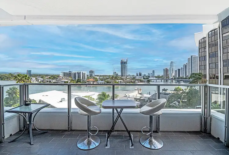 504/4 WAHROONGA Place, Surfers Paradise QLD 4217