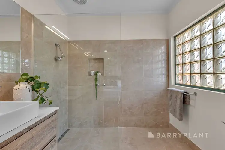 Sixth view of Homely unit listing, 1/19 Myrtle Street, Glen Waverley VIC 3150