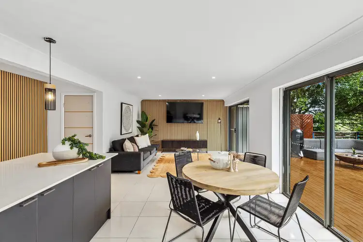 35 Melaleuca Crescent