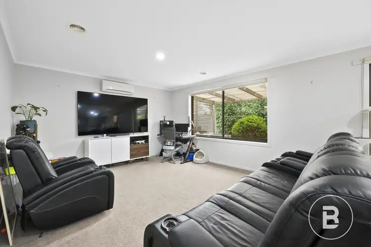 Second view of Homely house listing, 3 Carmichael Court, Sebastopol VIC 3356