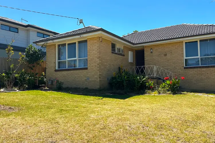 14 Raymond Street, Ashwood VIC 3147