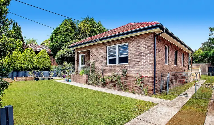 19 Symonds Avenue