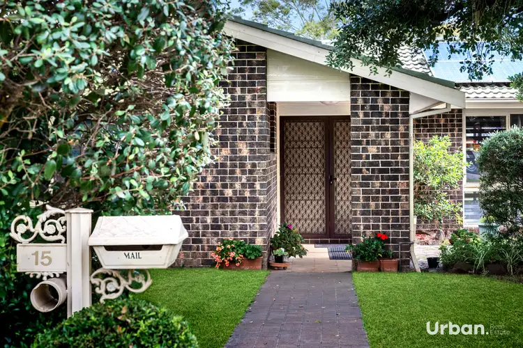 15 Summer Hill Place, St Clair NSW 2759