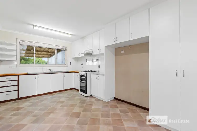 Sixth view of Homely house listing, 2 Lennard Street, Orana WA 6330