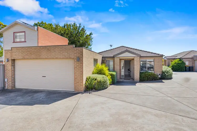 1/274A Albert Street