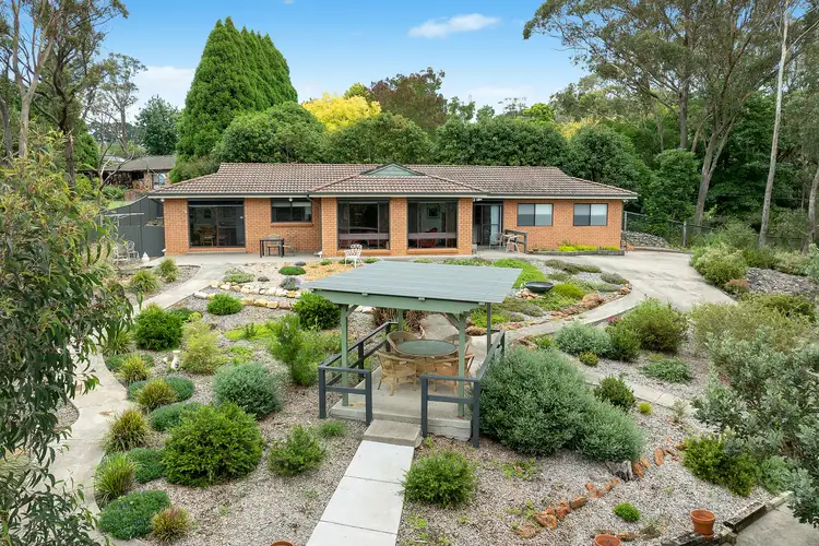 43 Claines Crescent, Wentworth Falls NSW 2782
