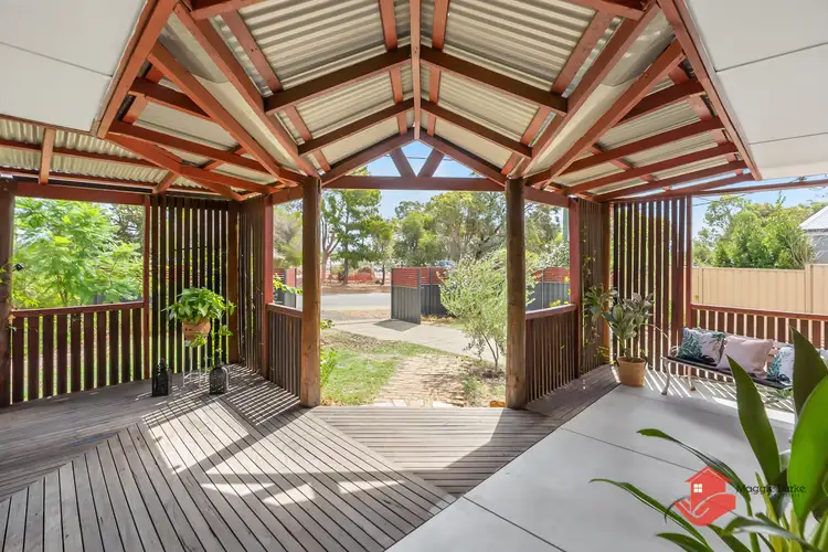 11 Damerham Road, Armadale WA 6112