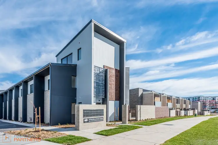 32/39 Woodberry Avenue, Coombs ACT 2611
