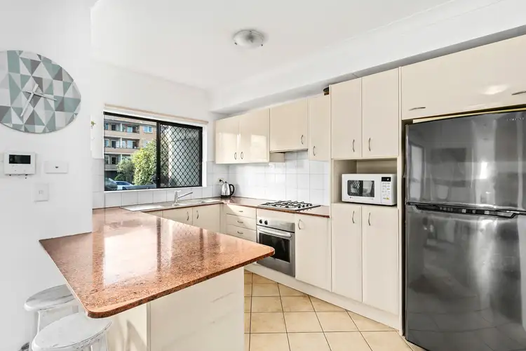 Third view of Homely apartment listing, 2/52-54 Kingsway, Cronulla NSW 2230