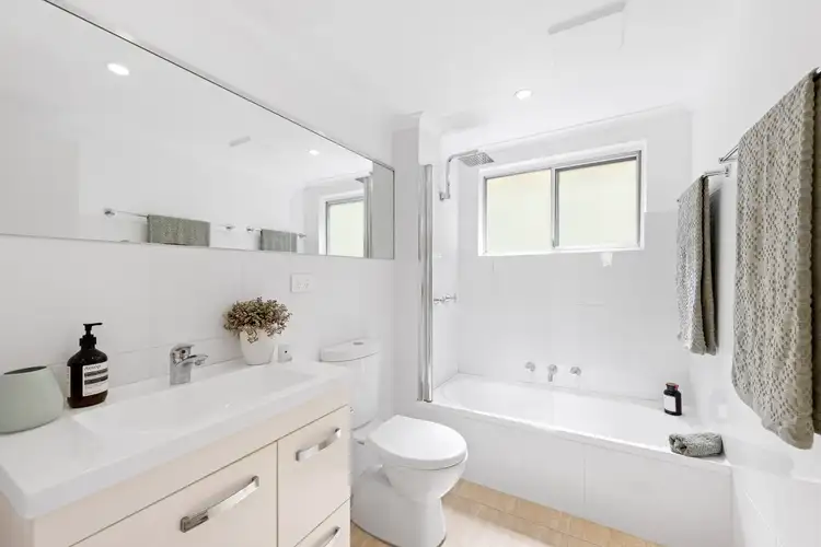 Fifth view of Homely apartment listing, 4/91 Queenscliff Road, Queenscliff NSW 2096