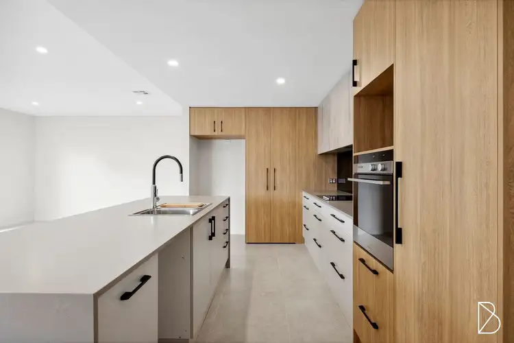 14 Carl Street, Googong NSW 2620
