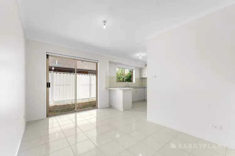 Sixth view of Homely house listing, 1 Wahgunyah Drive, St Albans VIC 3021