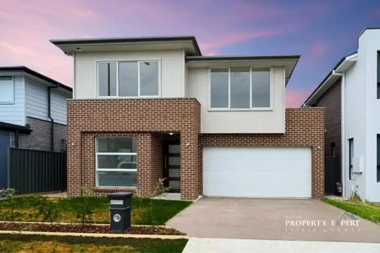 21 Flametree Drive ( Melonba)