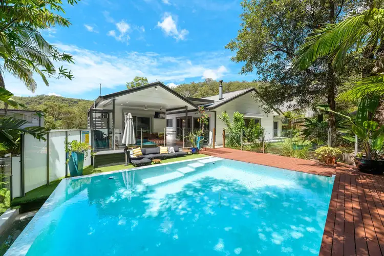 23A The Crescent