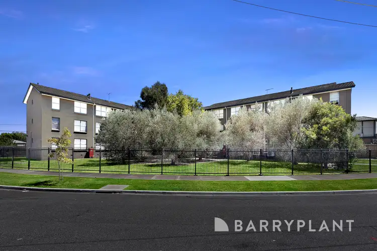 3/18 Lawn Crescent