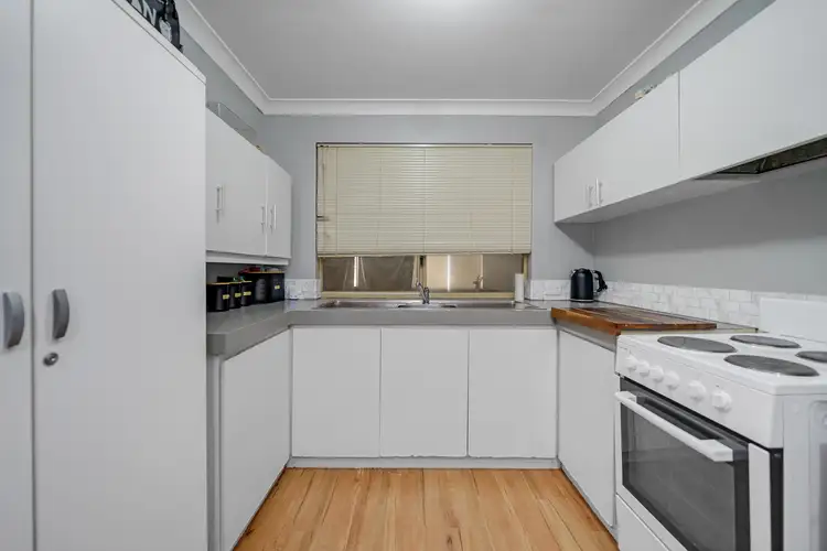 Second view of Homely semi-detached listing, 6a Knott Court, Camillo WA 6111