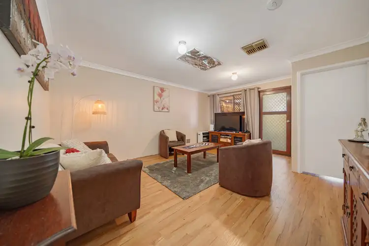 Seventh view of Homely semi-detached listing, 6a Knott Court, Camillo WA 6111