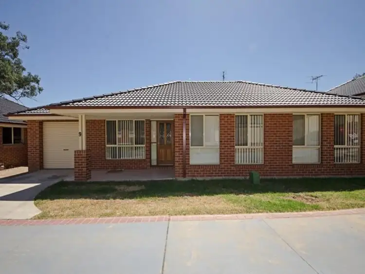 Main view of Homely townhouse listing, 9/833 Watson Street, Glenroy NSW 2640