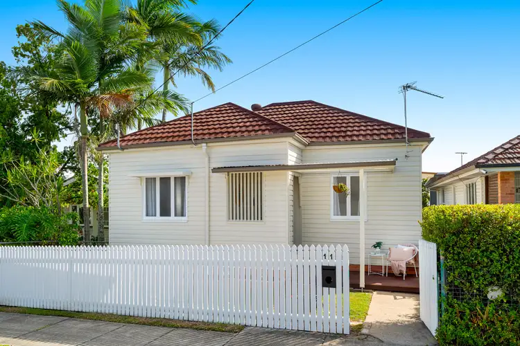 11 Susan Street, Greenslopes QLD 4120