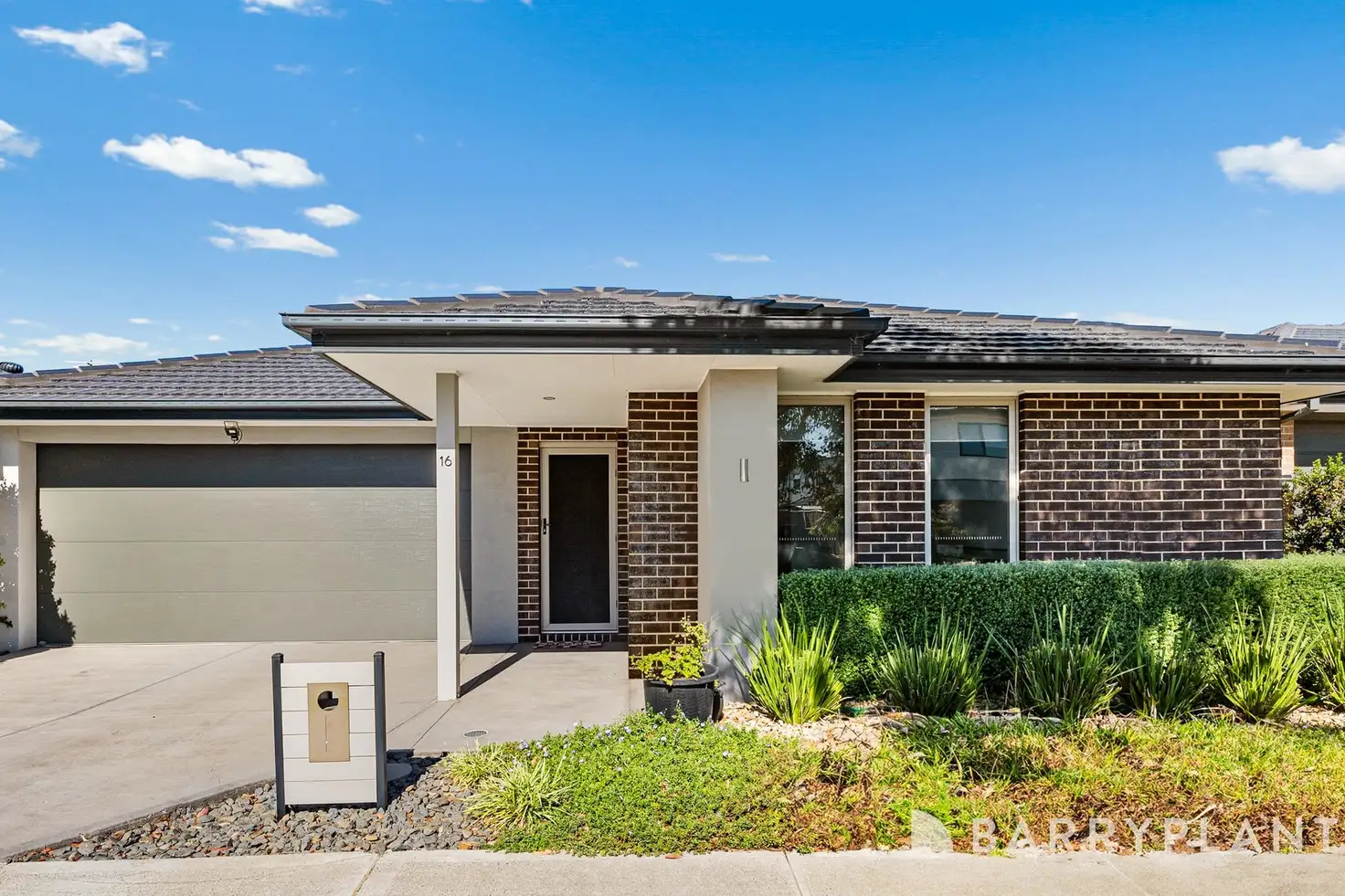 Main view of Homely house listing, 16 Dawley Circuit, Werribee VIC 3030