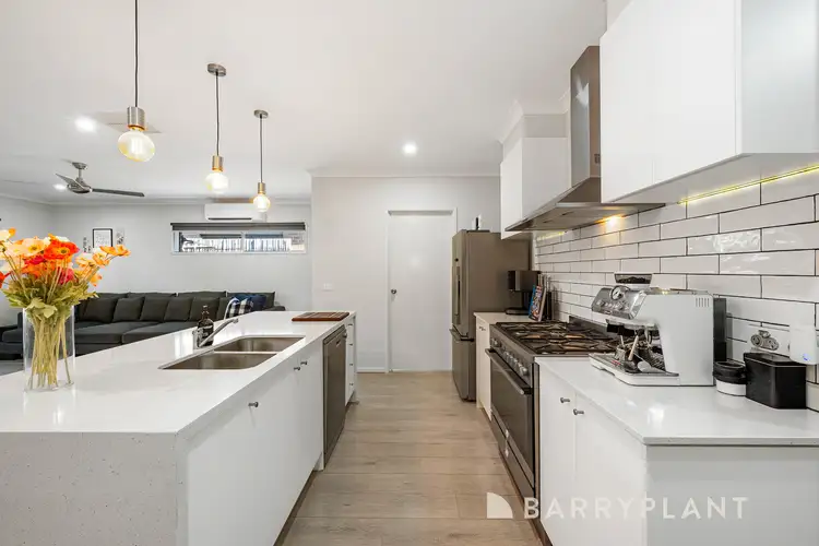 Fifth view of Homely house listing, 16 Dawley Circuit, Werribee VIC 3030