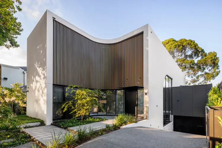 1 Weatherly Grove, Brighton VIC 3186