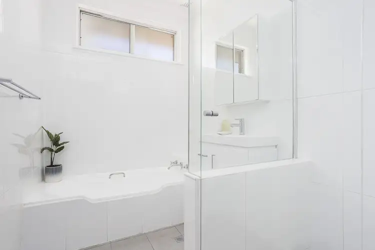 Fifth view of Homely villa listing, 2/5 Mabel Street, Kingsgrove NSW 2208