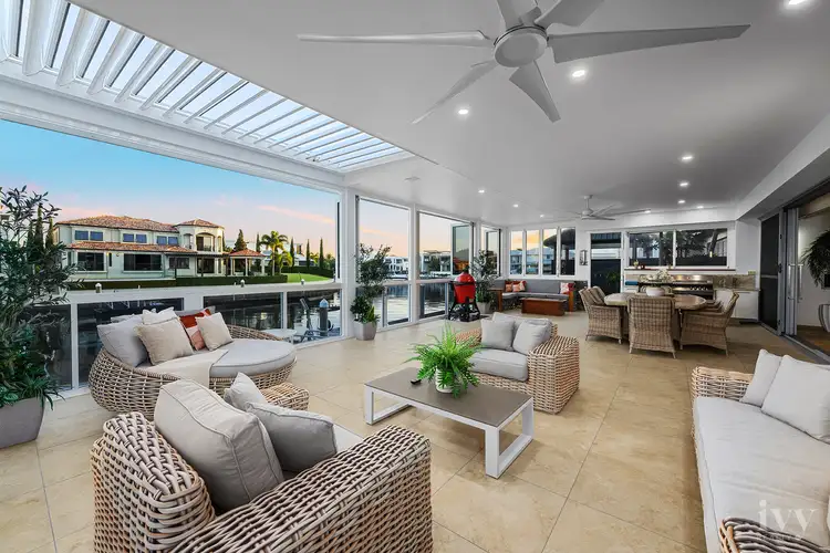 9 Royal Albert Crescent, Sovereign Islands QLD 4216